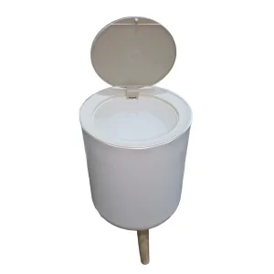 سلة قمامة كبيرة