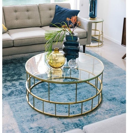 طاولة قهوة مودرن باللون الذهبي – 50×70×70 سم