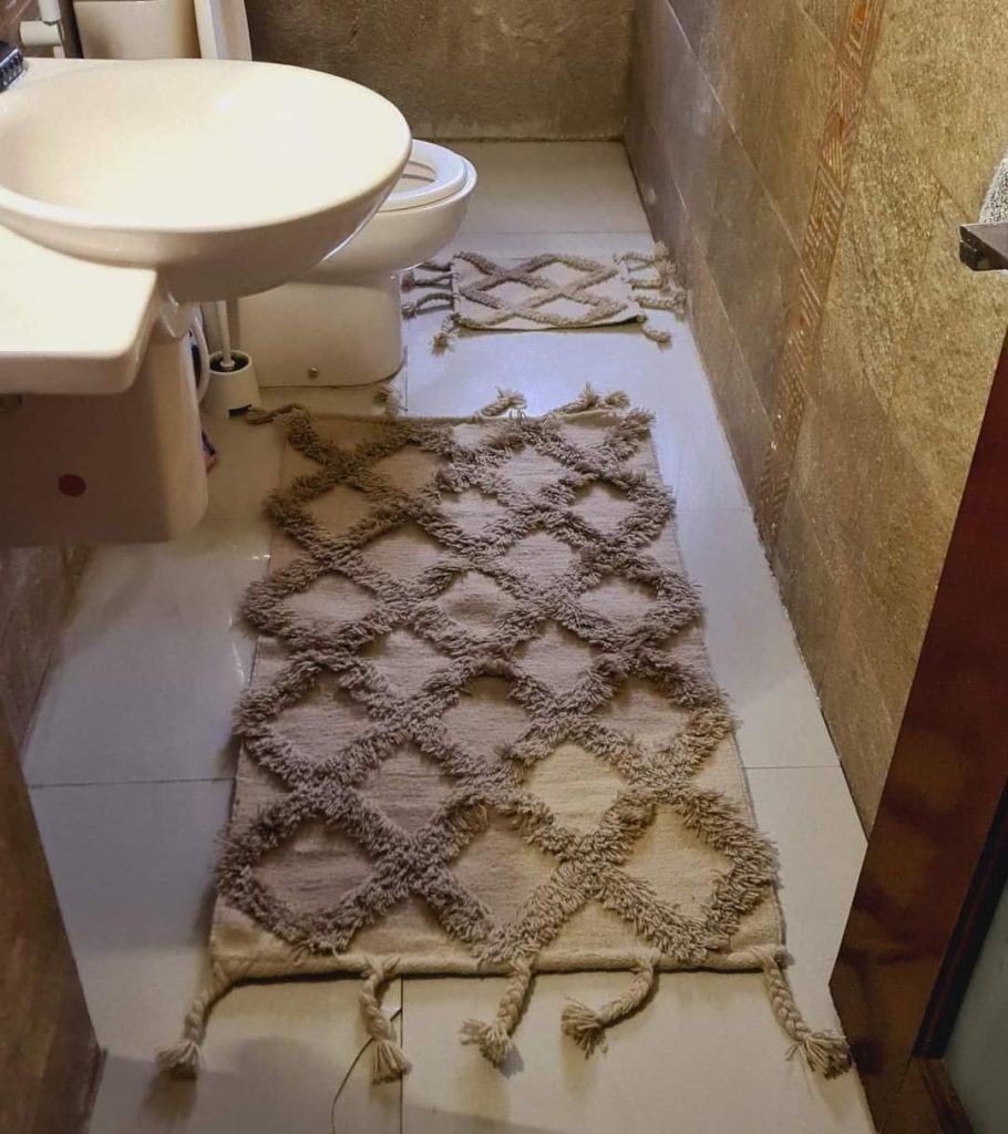 سجادة صوف صناعة يدوية