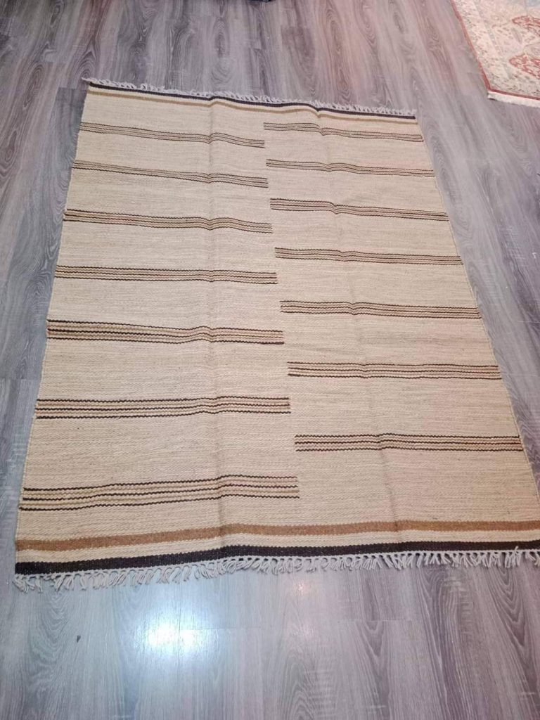 سجادة صوف صناعة يدوية