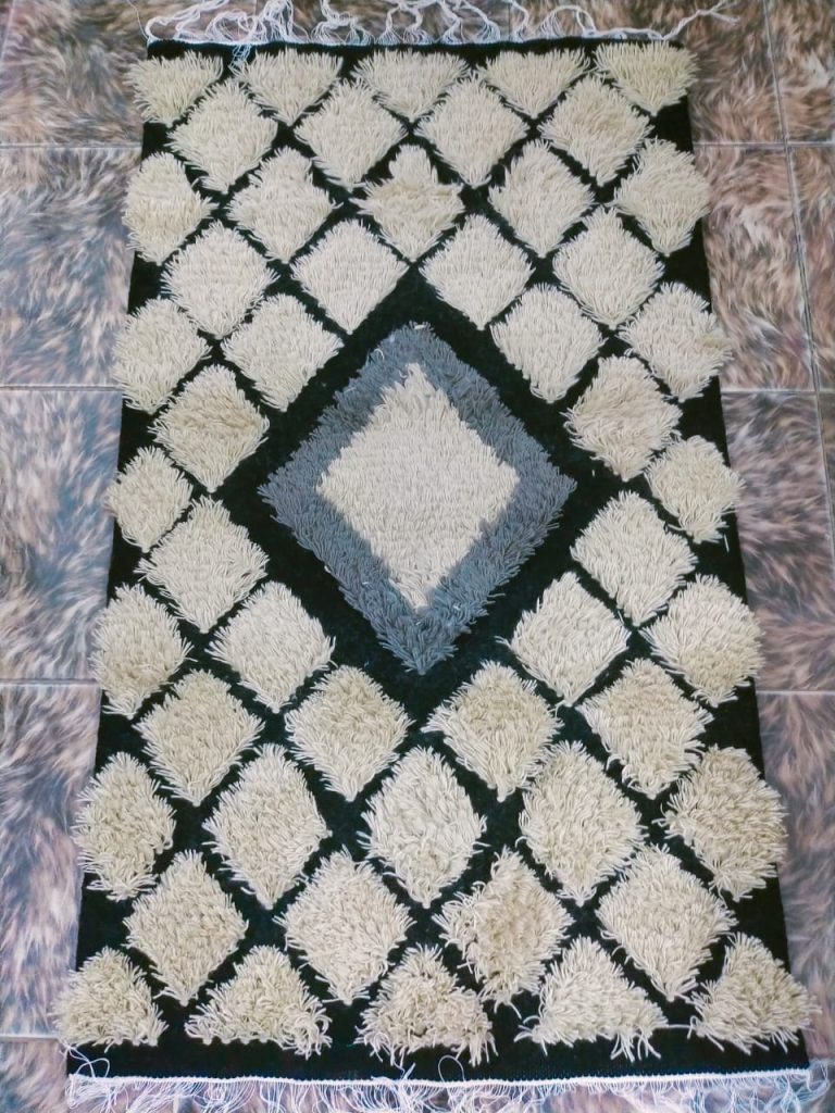 سجادة صوف صناعة يدوية