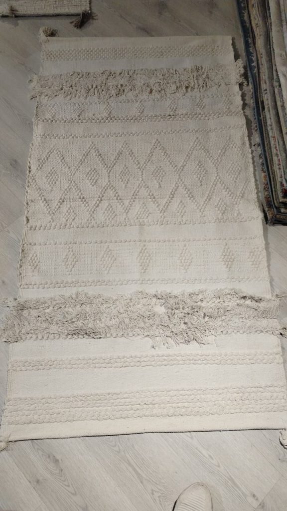 سجادة صوف صناعة يدوية