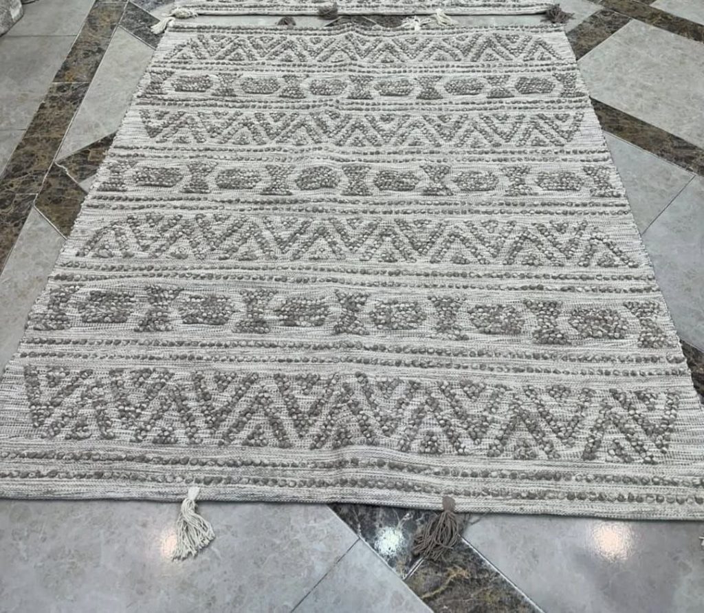 سجادة صوف صناعة يدوية