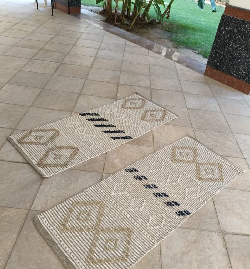 عدد 2 سجادة صوف صناعة يدوية