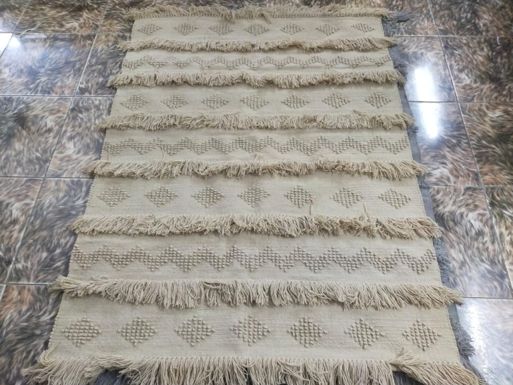 سجادة صوف صناعة يدوية