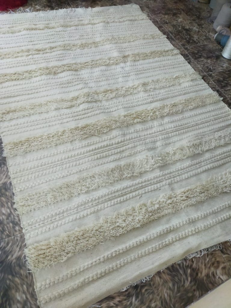 سجادة صوف صناعة يدوية