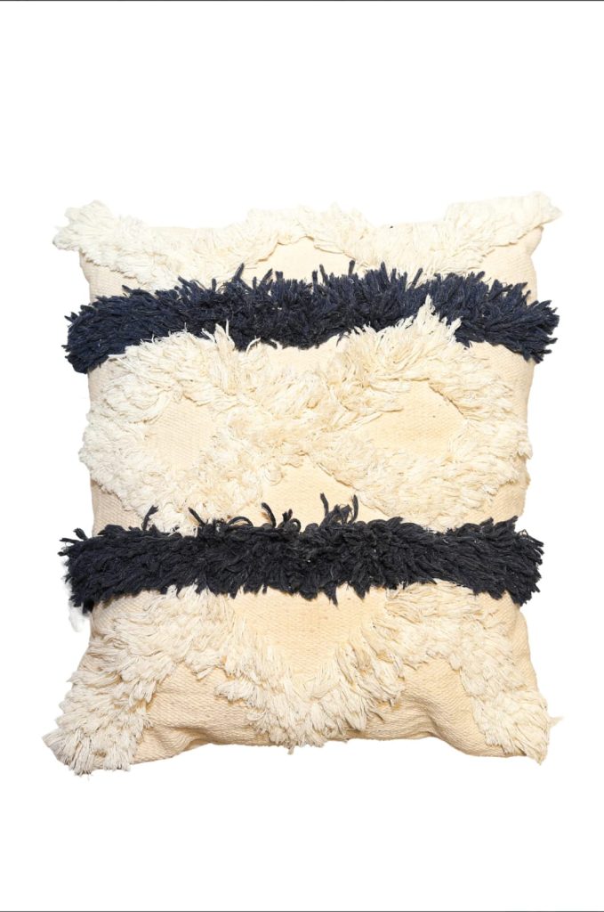 كوشن صوف صناعة يدوية