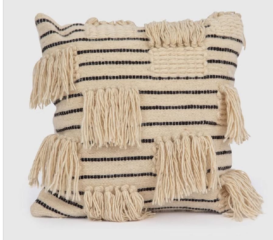 كوشن صوف صناعة يدوية